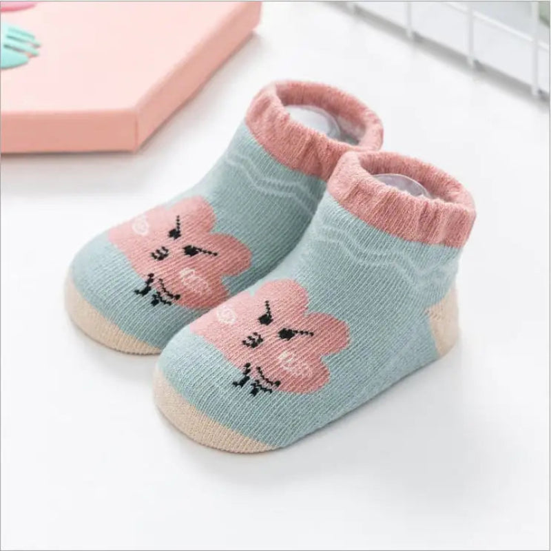 Baby Floor Socks for Kids - Dispensing Design